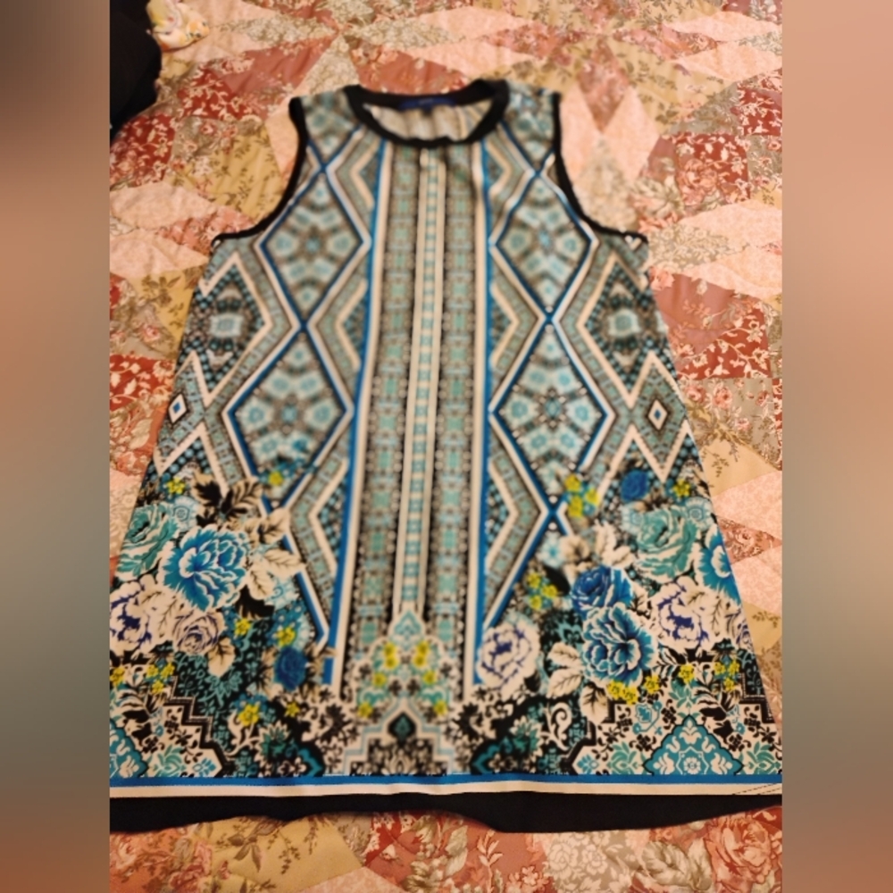 Floral Geometric Blue Sleeveless Top